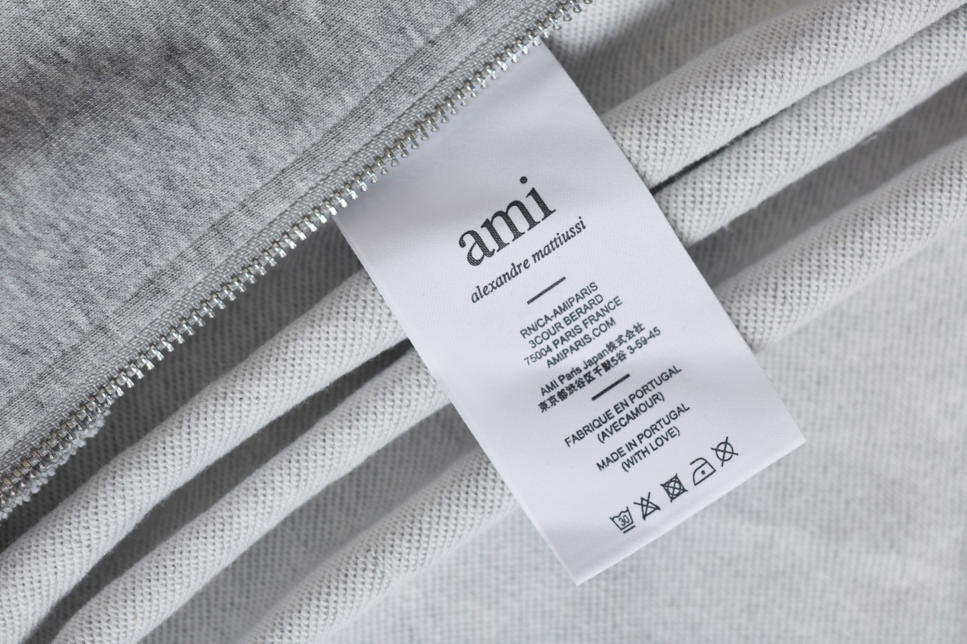 Ami Paris Sudadera con Capucha y Cremallera con Bordado de Corazón - Gris 9 a1756046644068 2420