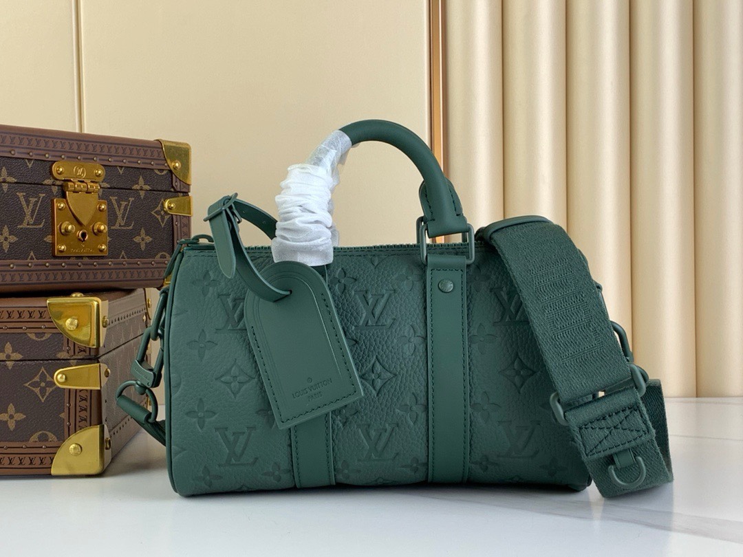Louis Vuitton LV Keepall Bolsos de viaje Verde Taurillon M24432