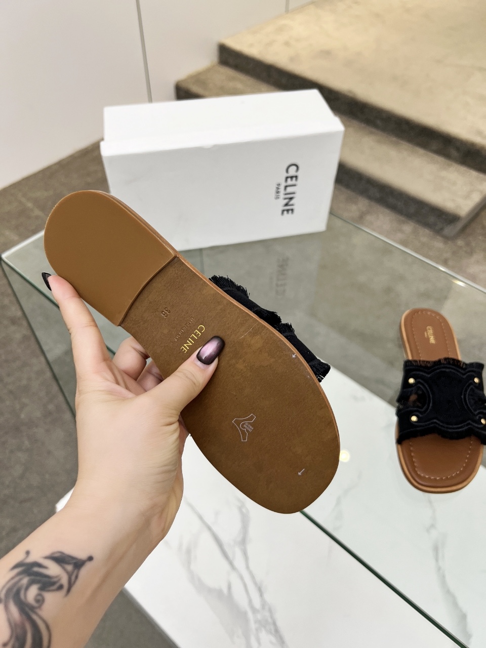 Celine 2025 Spring/Summer Embroidered Slides - Stylish and Comfortable 11 i1746628415727 2716 0 9