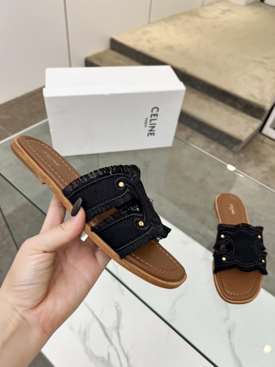 Celine 2025 Spring/Summer Embroidered Slides - Stylish and Comfortable 7 i1746628416735 8572 0 5