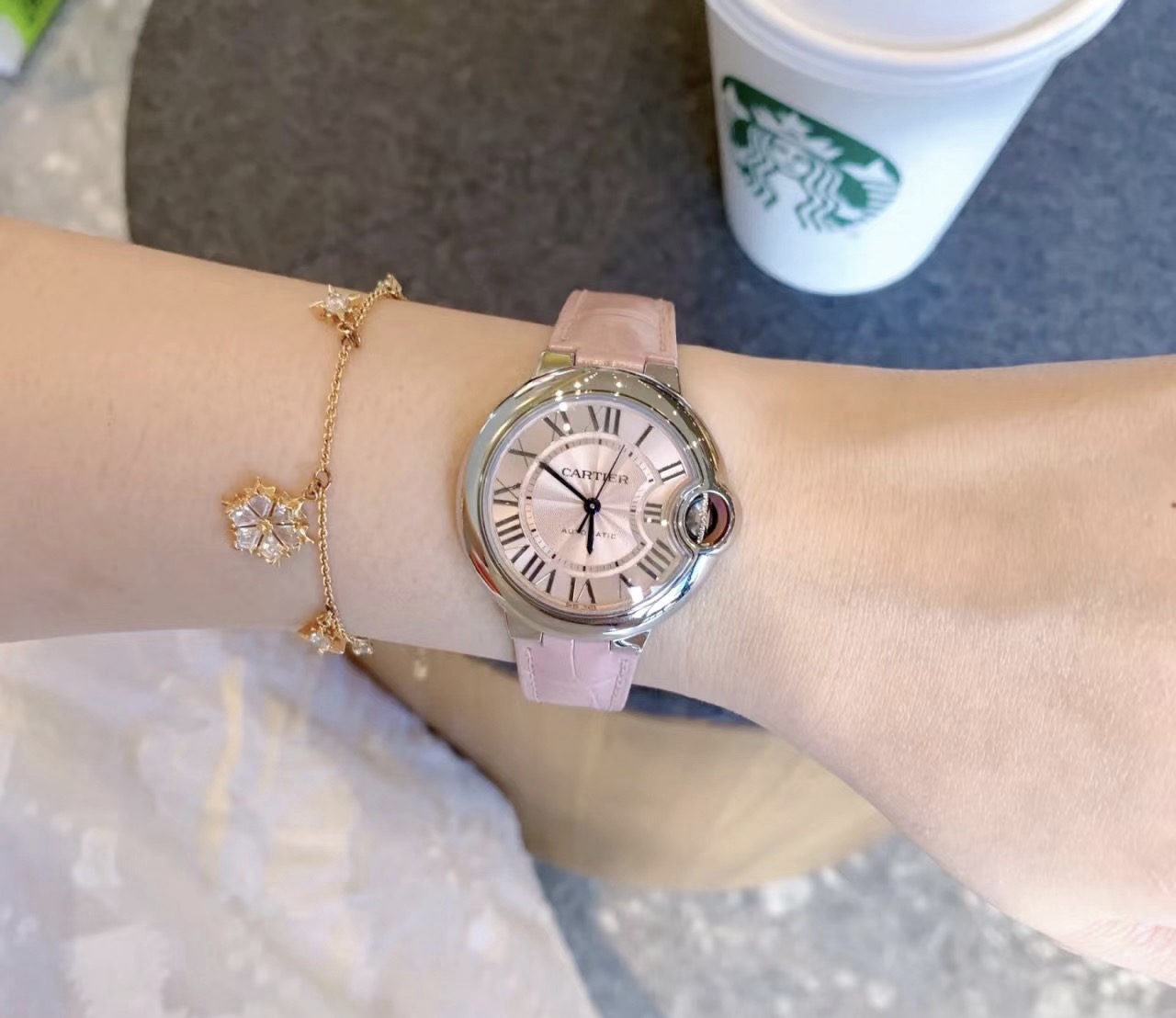 NO:156889,Classics are eternal, balloons are everlasting,19860909经典永久远  气球永流传,,Watch