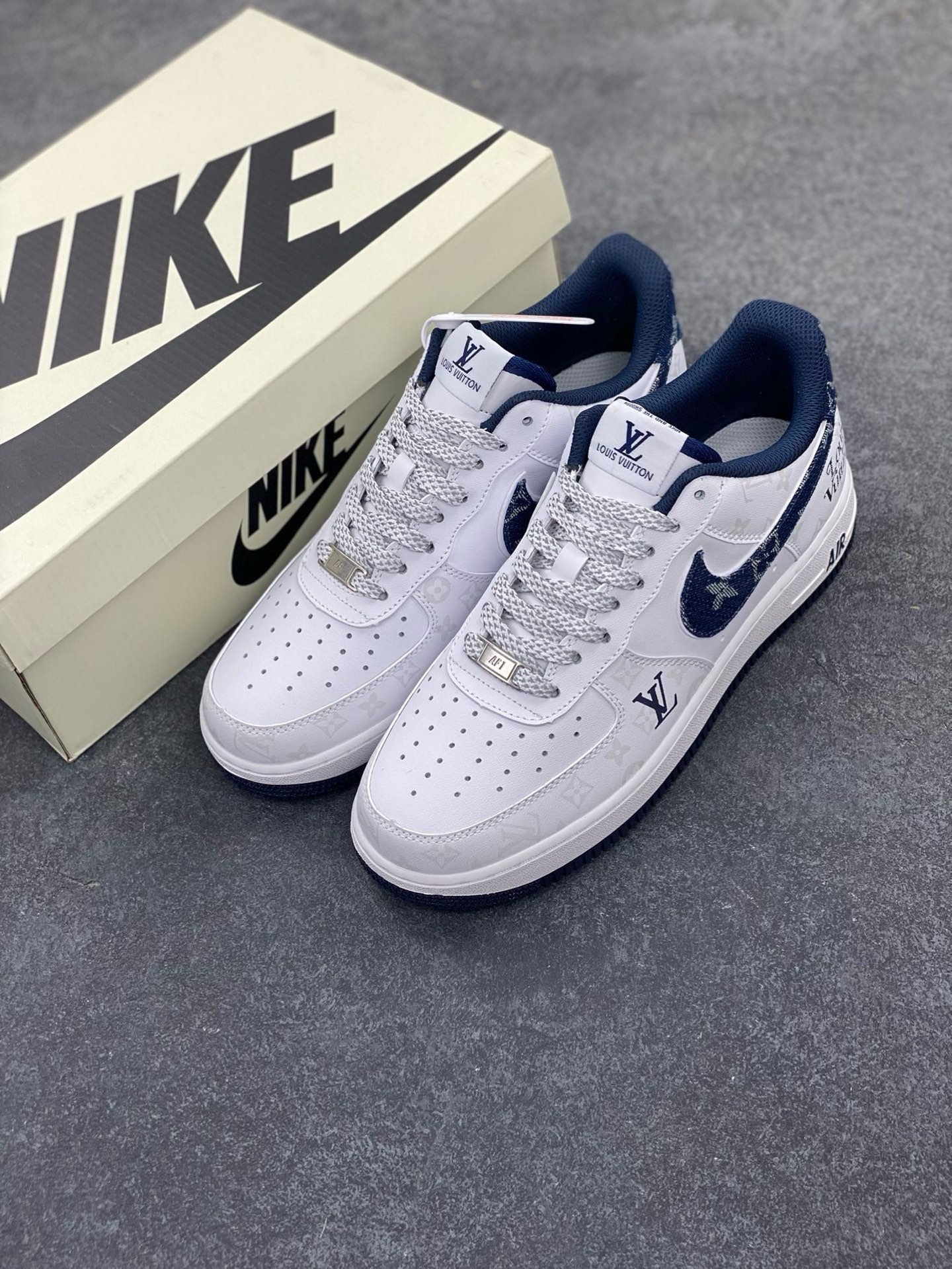 图片[8]-福利特价 NIke Air Force 1 \’07 Low “LV联名–暗夜精灵”空军一号 低帮 运动鞋 休闲鞋 折边针车 工艺难度大 原楦头原纸板 原装鞋盒 定制五金配件 内置全掌气垫 原厂鞋底 货号：CH6336-600 尺码：36 36.5 37.5 38 38.5 39 40 40.5 41 42 42.5 43 44 44.5 45-选品中心