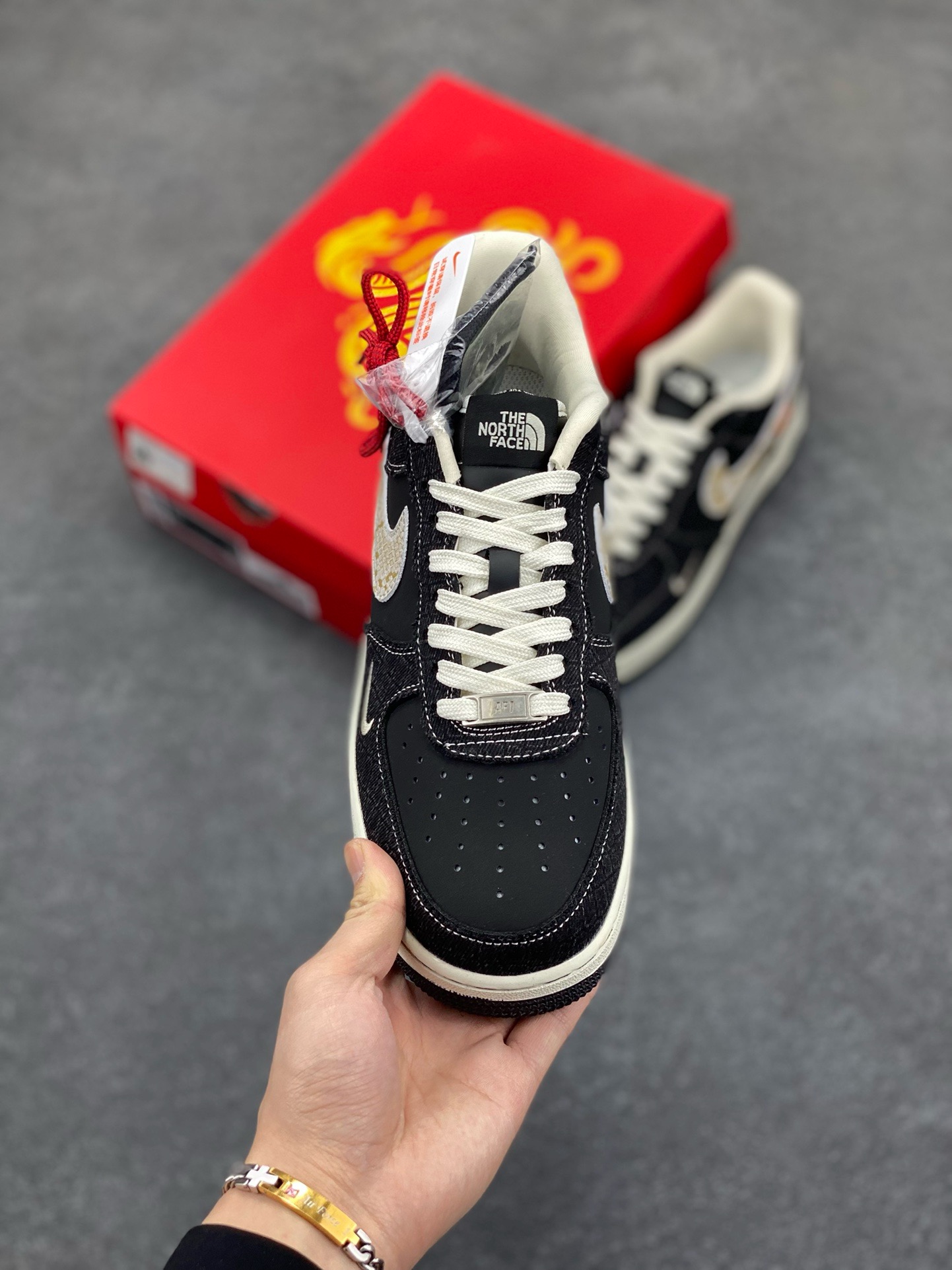 图片[2]-福利特价 Nk Air Force 1‘07 Low 北面联名 空军一号低帮休闲板鞋  #原楦头原纸板 原装鞋盒 定制五金配件 内置全掌气垫 原厂鞋底 货号：CH6336-525  尺码：36 36.5 37.5 38 38.5 39 40 40.5 41 42 42.5 43 44 44.5 45-选品中心