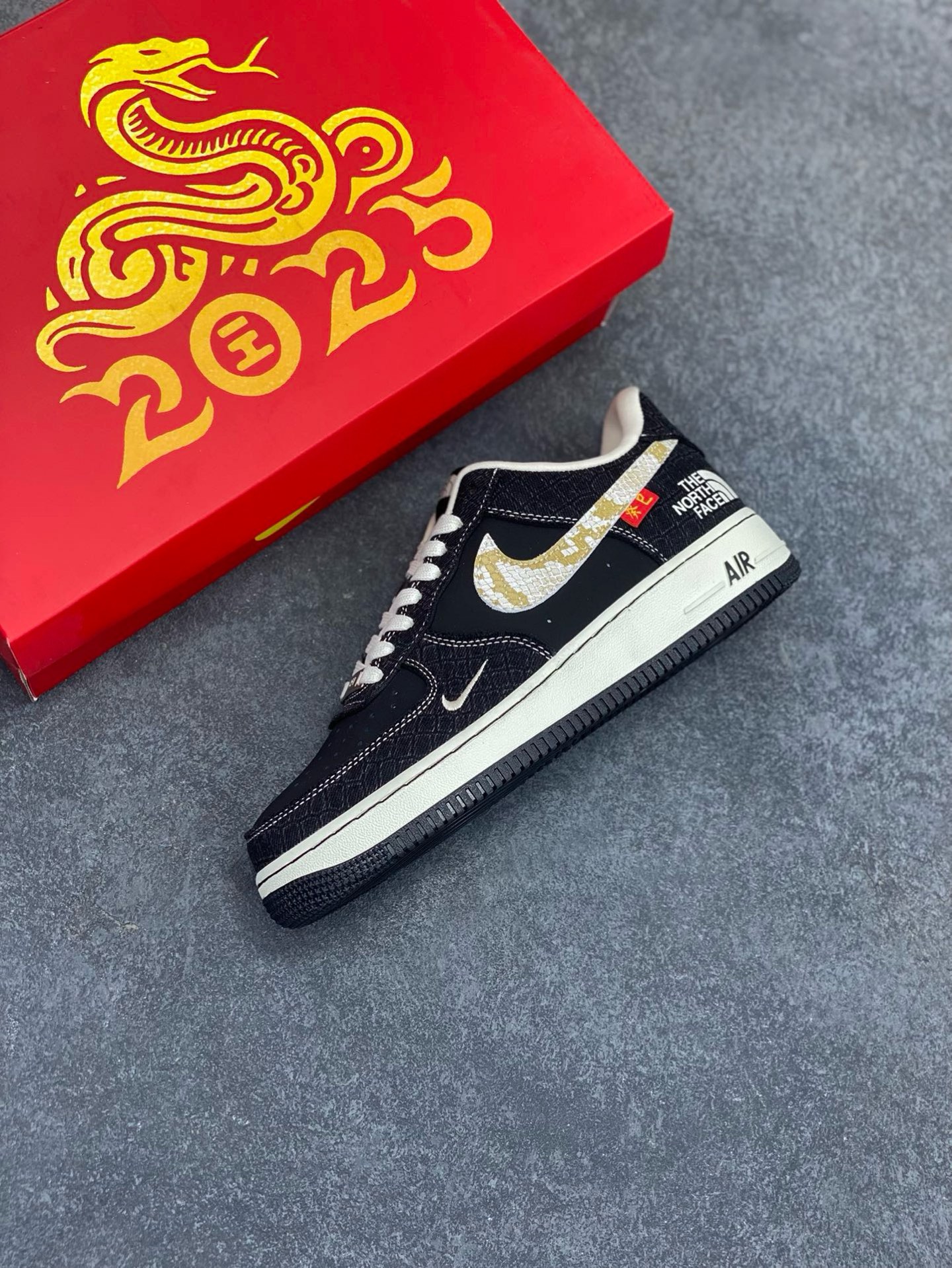 图片[7]-福利特价 Nk Air Force 1‘07 Low 北面联名 空军一号低帮休闲板鞋  #原楦头原纸板 原装鞋盒 定制五金配件 内置全掌气垫 原厂鞋底 货号：CH6336-525  尺码：36 36.5 37.5 38 38.5 39 40 40.5 41 42 42.5 43 44 44.5 45-选品中心