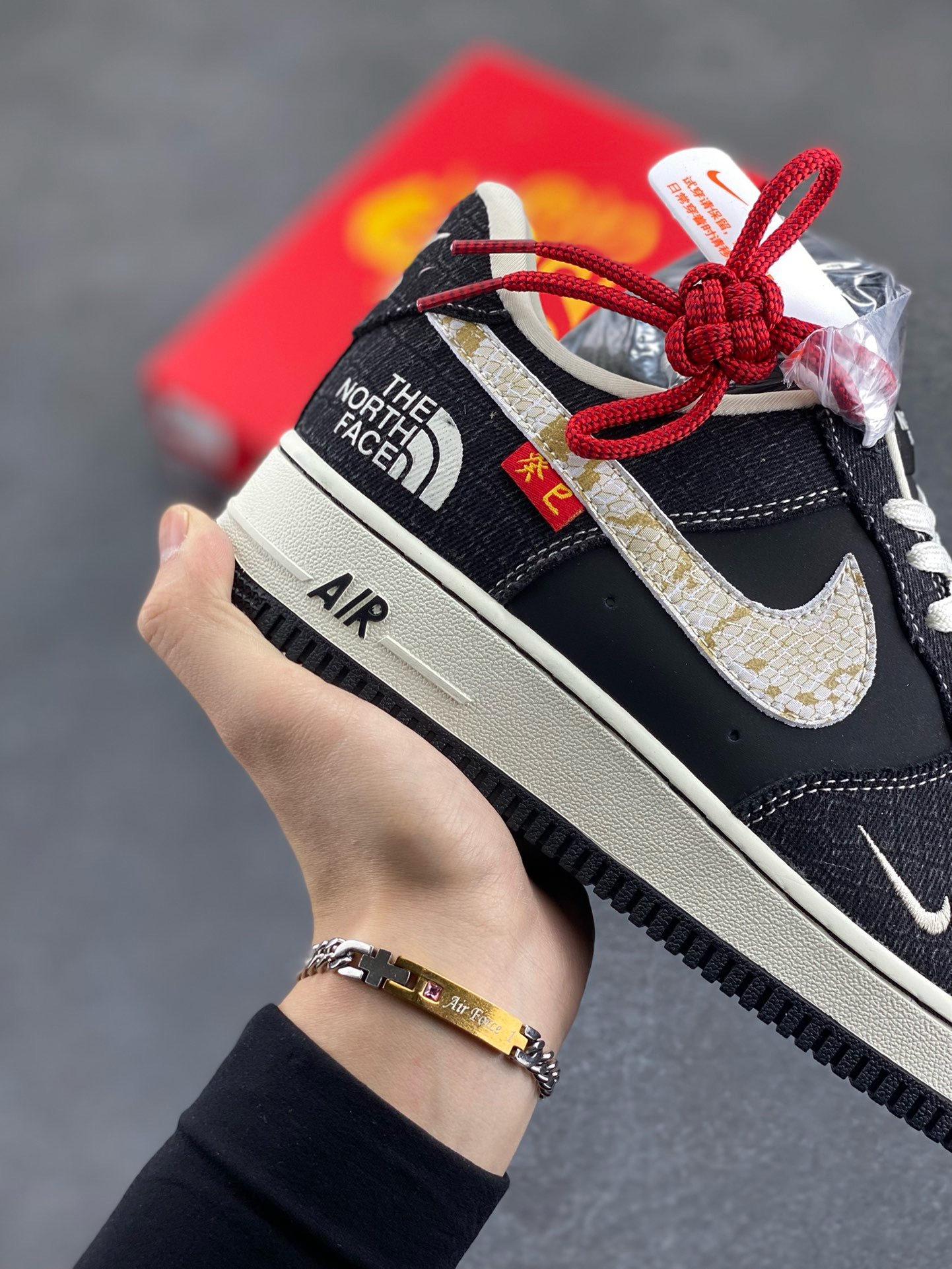 图片[6]-福利特价 Nk Air Force 1‘07 Low 北面联名 空军一号低帮休闲板鞋  #原楦头原纸板 原装鞋盒 定制五金配件 内置全掌气垫 原厂鞋底 货号：CH6336-525  尺码：36 36.5 37.5 38 38.5 39 40 40.5 41 42 42.5 43 44 44.5 45-选品中心