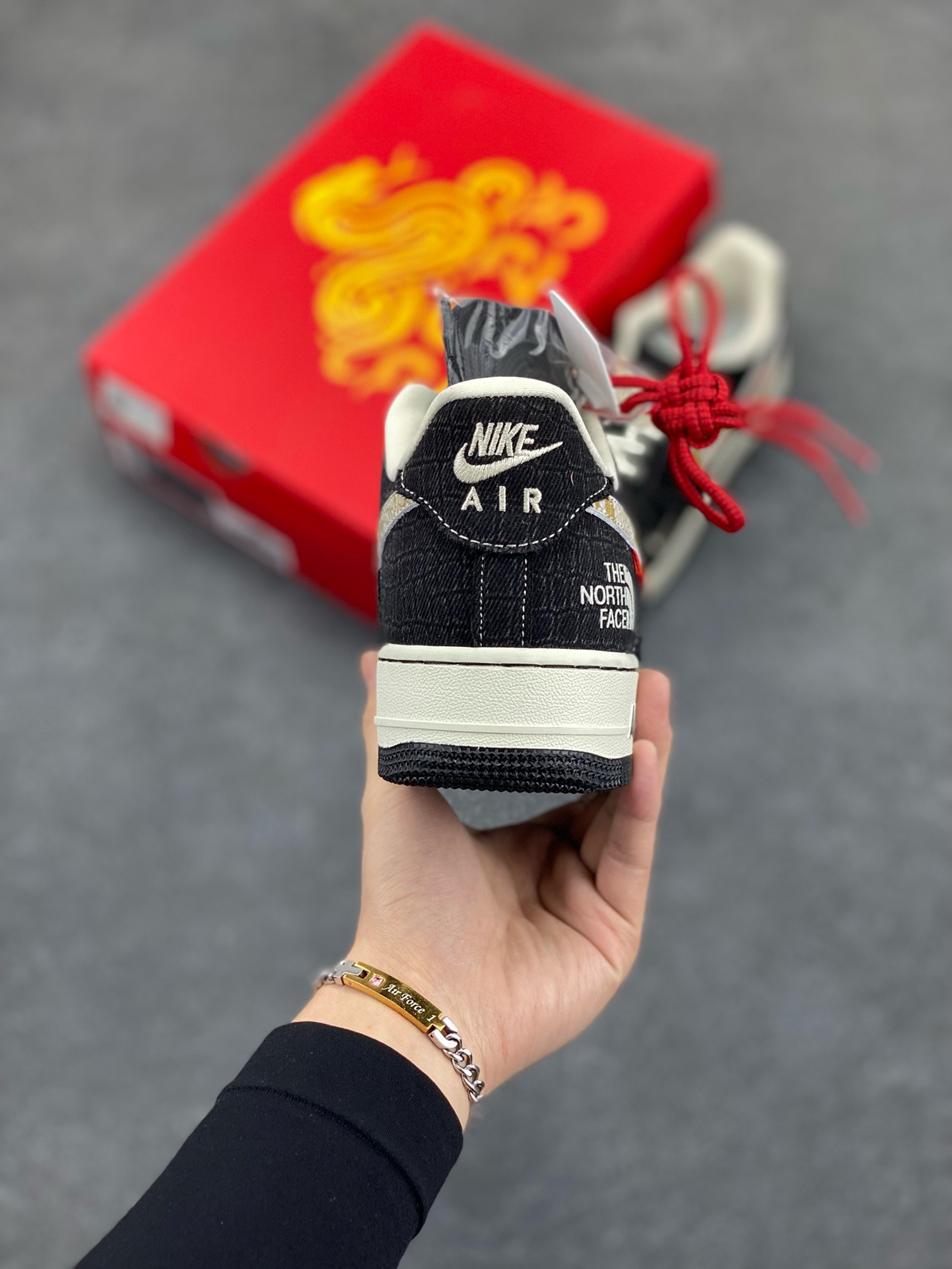 图片[4]-福利特价 Nk Air Force 1‘07 Low 北面联名 空军一号低帮休闲板鞋  #原楦头原纸板 原装鞋盒 定制五金配件 内置全掌气垫 原厂鞋底 货号：CH6336-525  尺码：36 36.5 37.5 38 38.5 39 40 40.5 41 42 42.5 43 44 44.5 45-选品中心