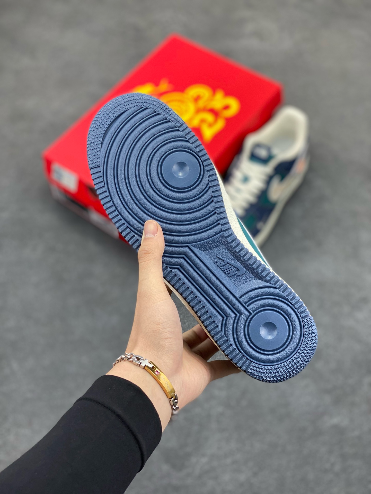 图片[5]-福利特价 Nk Air Force 1‘07 Low 北面联名 空军一号低帮休闲板鞋  #原楦头原纸板 原装鞋盒 定制五金配件 内置全掌气垫 原厂鞋底 货号：CH6336-526  尺码：36 36.5 37.5 38 38.5 39 40 40.5 41 42 42.5 43 44 44.5 45-选品中心