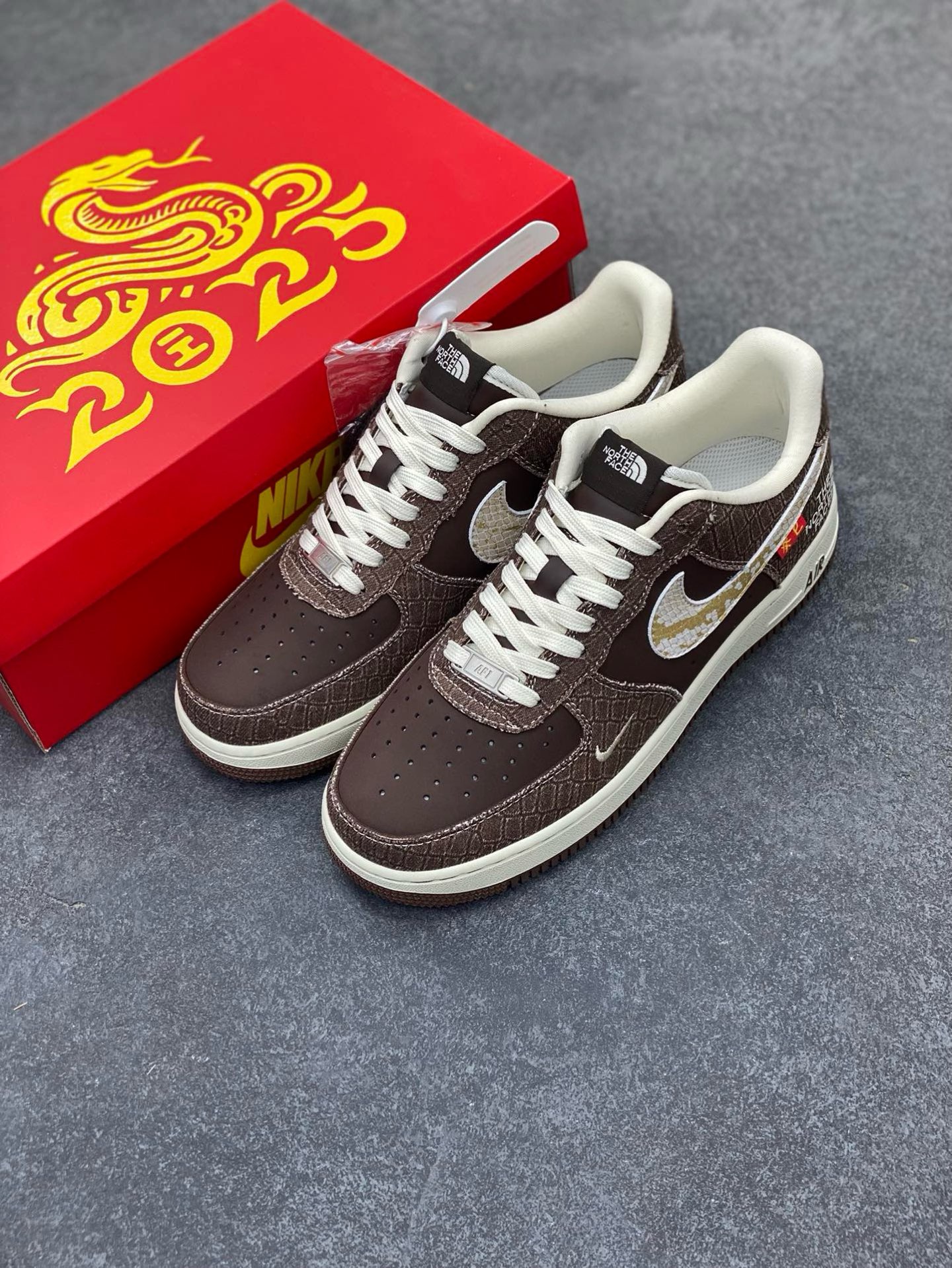 图片[8]-福利特价 Nk Air Force 1‘07 Low 北面联名 空军一号低帮休闲板鞋  #原楦头原纸板 原装鞋盒 定制五金配件 内置全掌气垫 原厂鞋底 货号：CH6336-524  尺码：36 36.5 37.5 38 38.5 39 40 40.5 41 42 42.5 43 44 44.5 45-选品中心