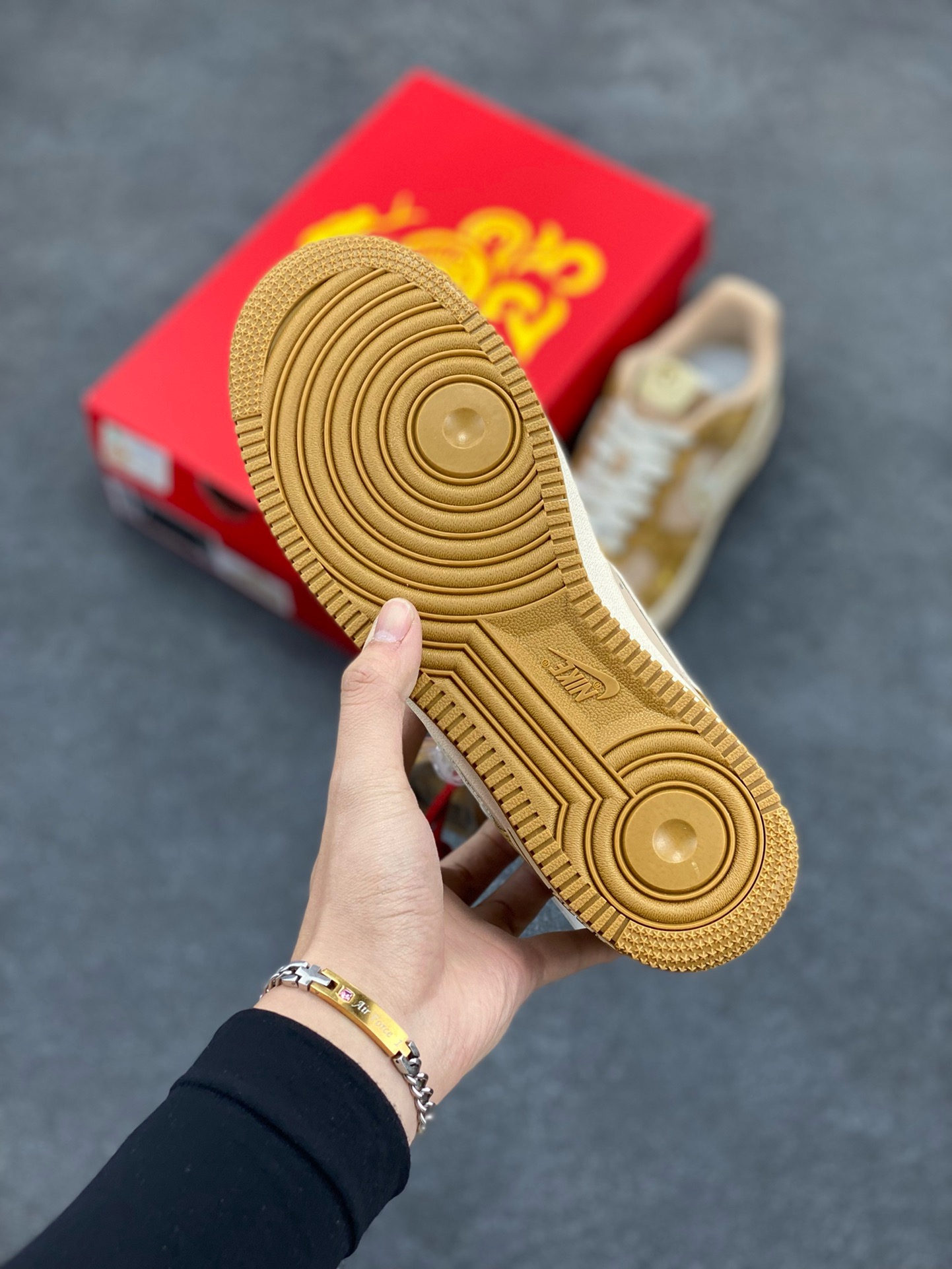 图片[5]-福利特价 Nk Air Force 1‘07 Low 蛇年限定 空军一号低帮休闲板鞋  #原楦头原纸板 原装鞋盒 定制五金配件 内置全掌气垫 原厂鞋底 货号：CH6336-523  尺码：36 36.5 37.5 38 38.5 39 40 40.5 41 42 42.5 43 44 44.5 45-选品中心