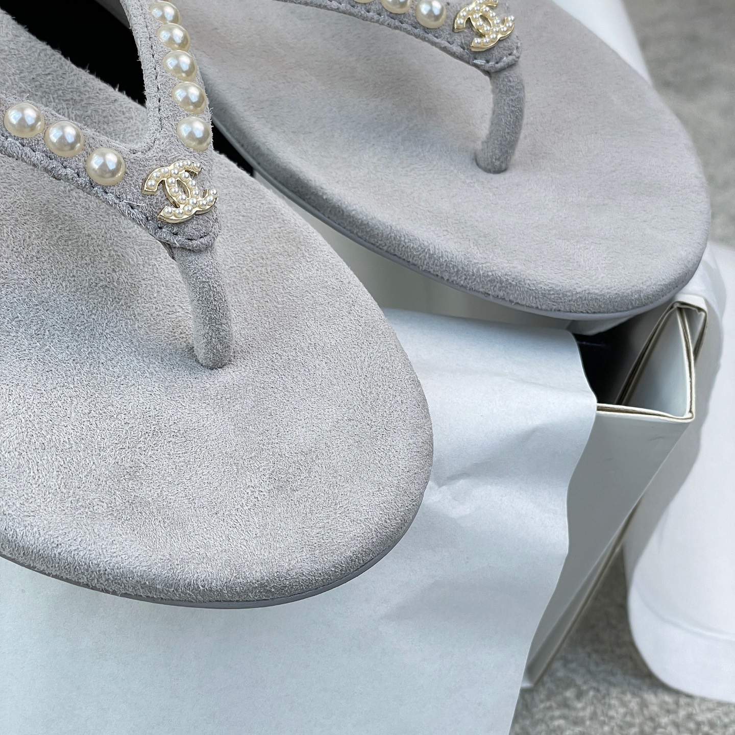 NO:254980,More details, split-toe shoes19860909更多细节,分趾鞋,Women's Shoes