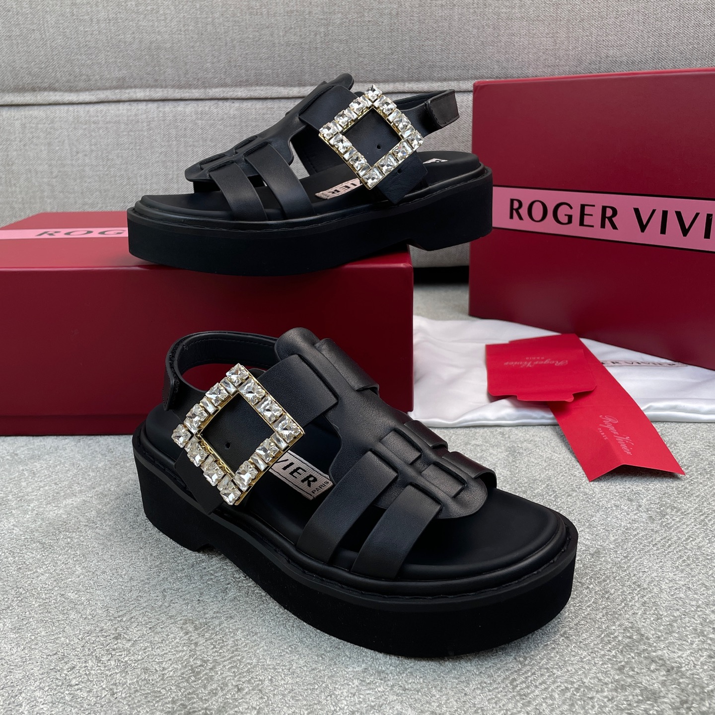 Roger Vivier RV25 Black Leather Platform Sandals with Crystal Buckle 10 i1749660487395 1723 0 8