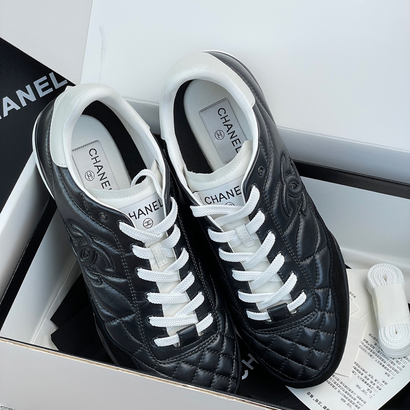 Chanel Men's Classic New Version Tennis Shoes - Ultimate Comfort & Style 4 i1749823663780 9907 0 2