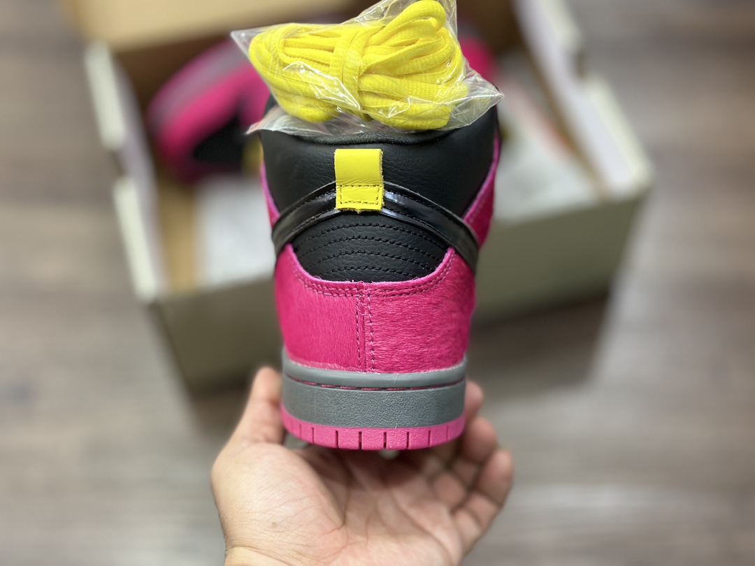 NIKE SB Dunk High rap team joint pink and black bristle high-top casual sports shoes DX4356-600