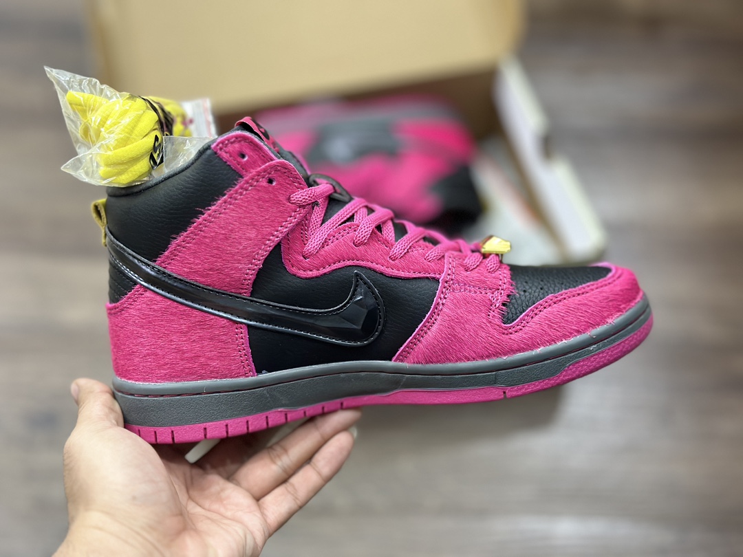 NIKE SB Dunk High rap team joint pink and black bristle high-top casual sports shoes DX4356-600