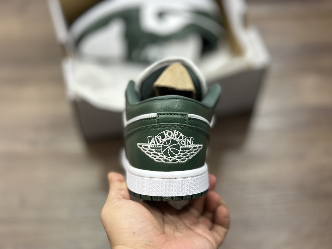 200 Air Jordan 1 Low AJ1 乔1 低帮休闲板鞋 DC0774-113