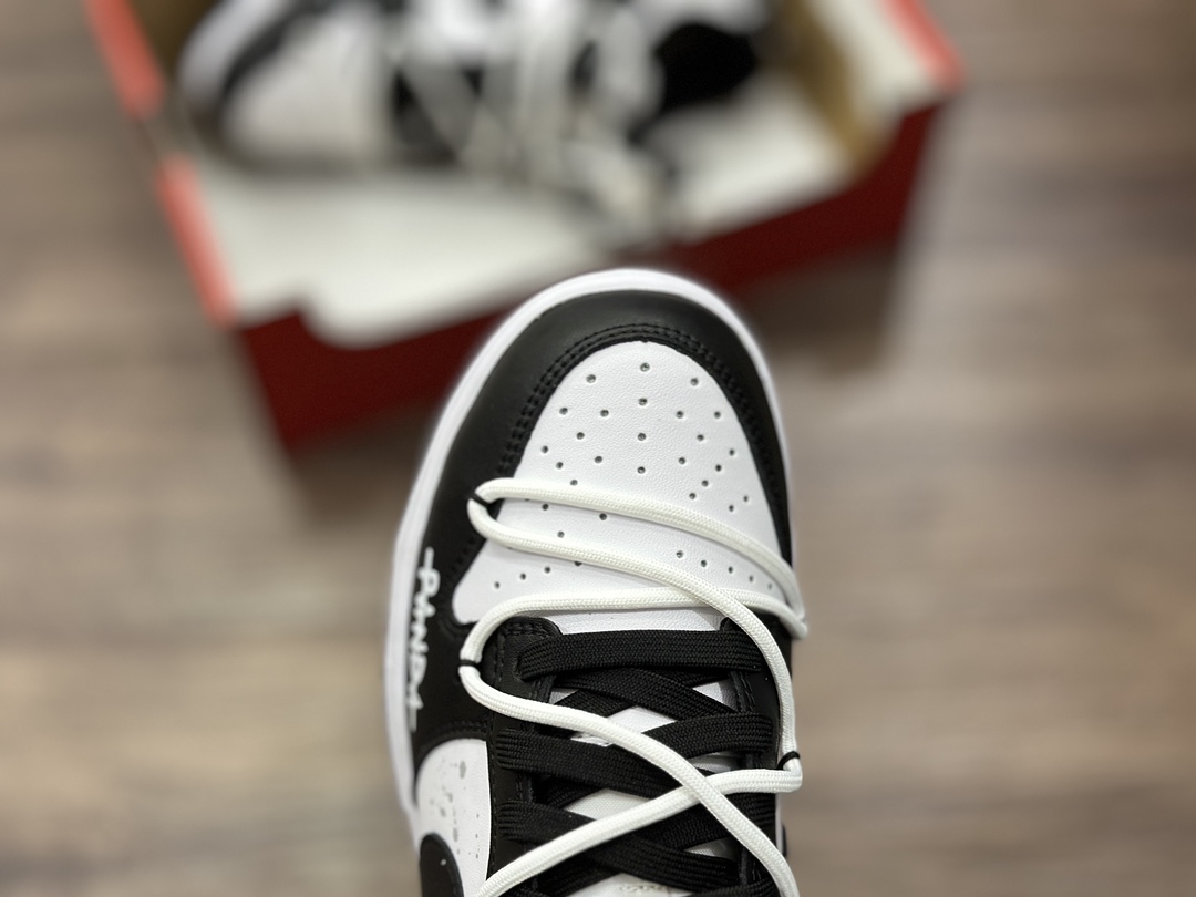 Nike SB Dunk Low Lace-up Panda Low-top Casual Shoes CW1590-100