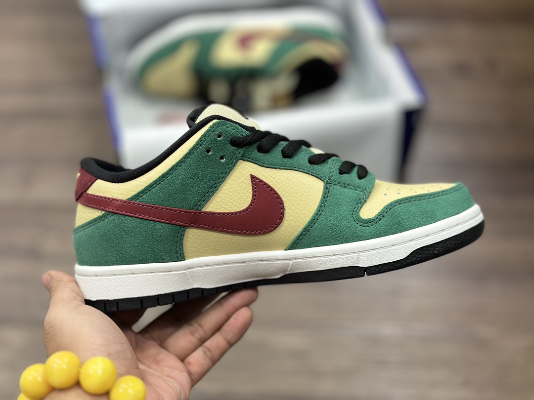 Nike SB Dunk Low Yellow Green Low-top Casual Shoes 304292-700