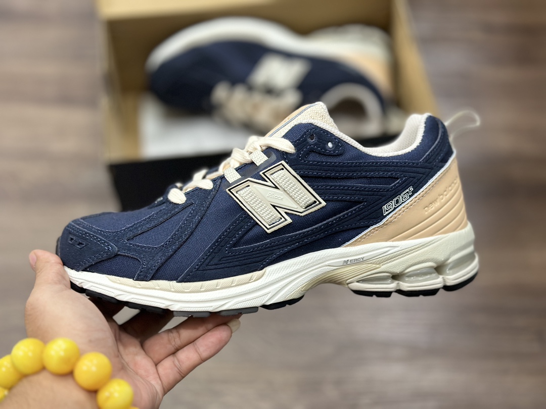 240 新百伦New Balance 1906系列复古老爹风休闲运动慢跑鞋 M1906FB