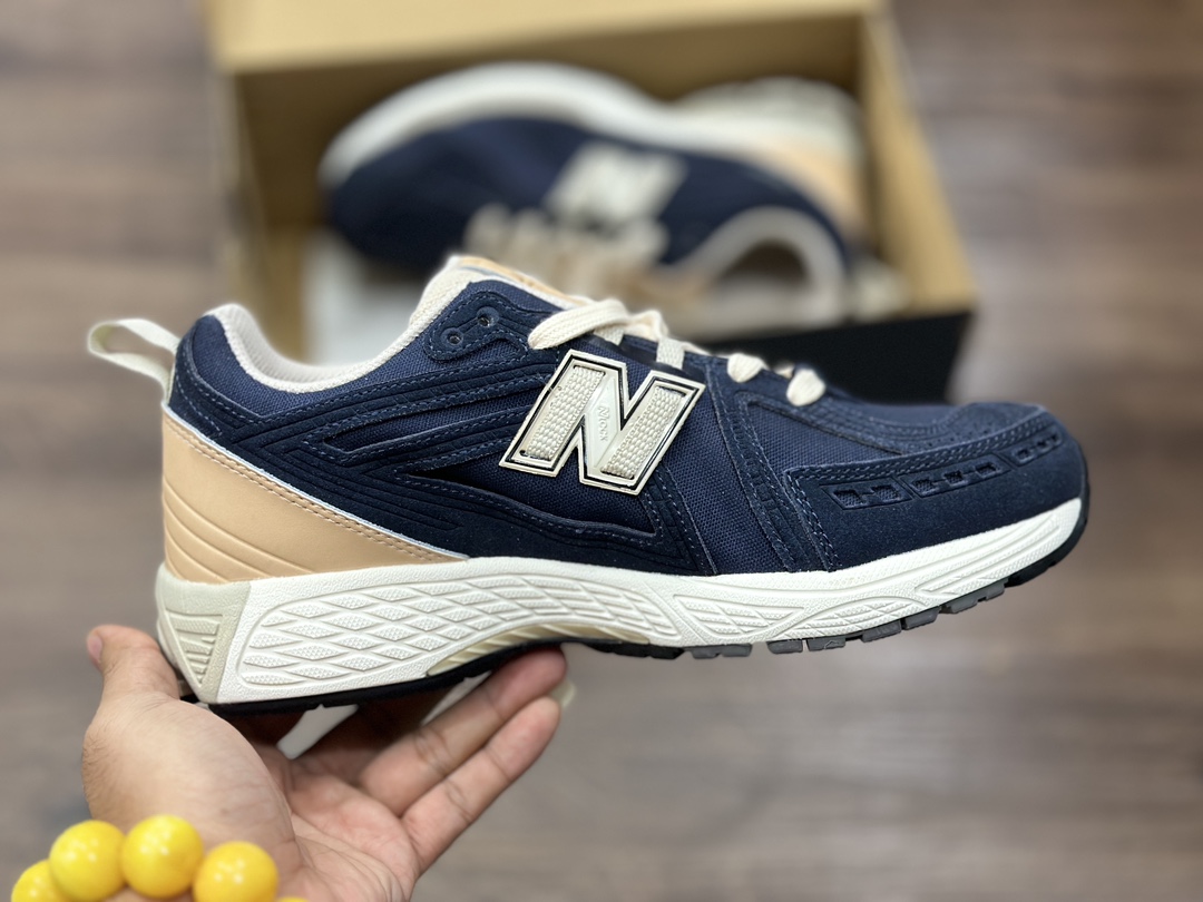 240 新百伦New Balance 1906系列复古老爹风休闲运动慢跑鞋 M1906FB