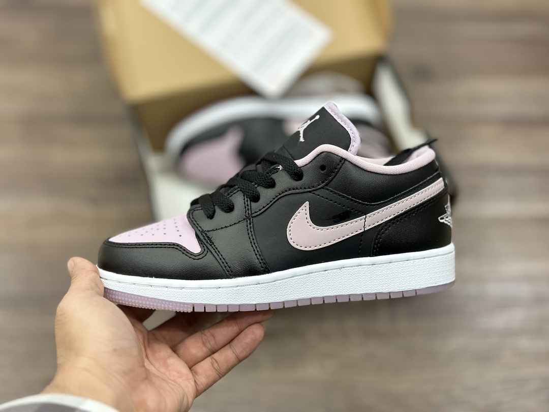 240 Air Jordan 1 Low AJ1 乔1 黑粉 低帮休闲板鞋 DV1333-051