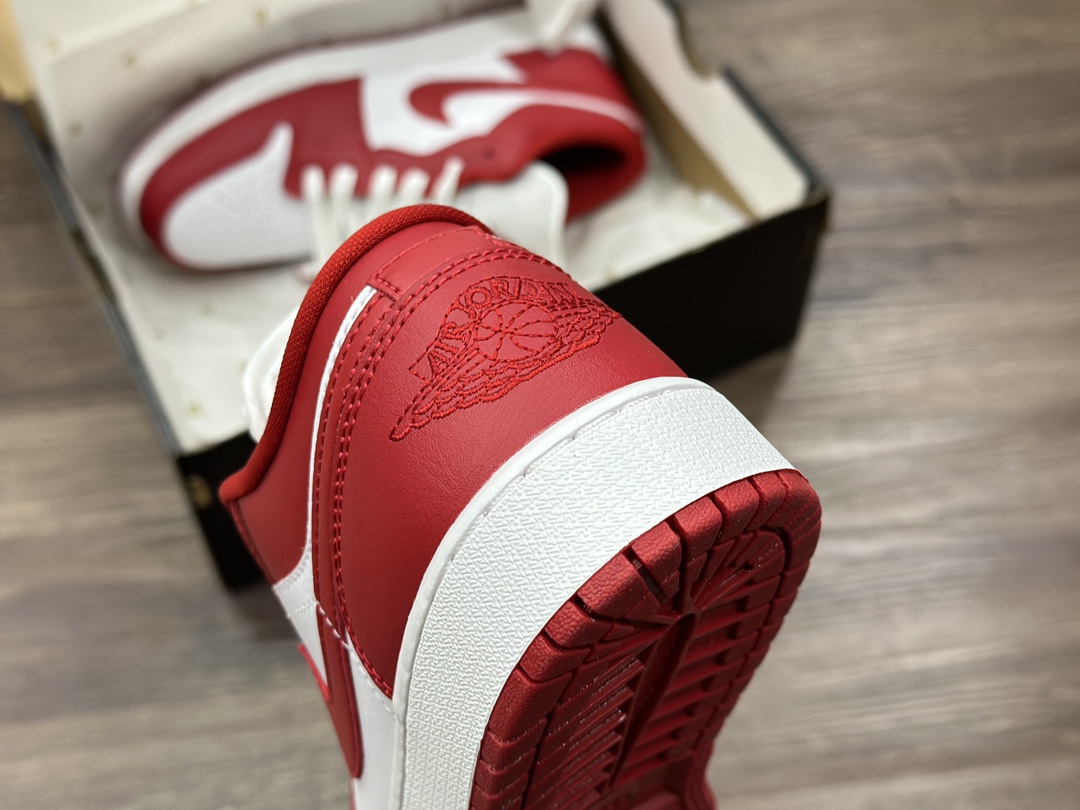 240 Air Jordan 1 Low AJ1 乔1 白红 低帮休闲板鞋 553560-611