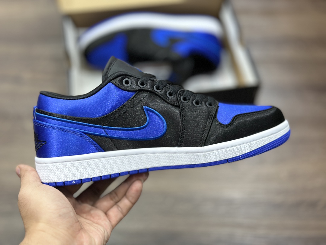 200 Air Jordan 1 Low AJ1 乔1 蓝丝绸 低帮休闲板鞋 921193-007