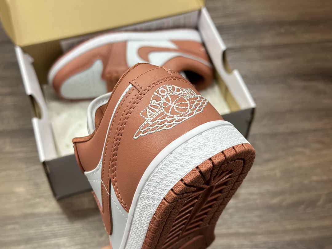 200 Air Jordan 1 Low AJ1 乔1 低帮休闲板鞋 DC0774-080