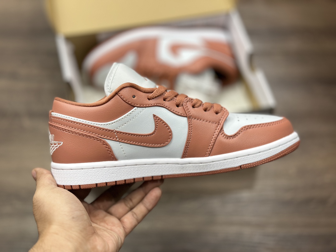 200 Air Jordan 1 Low AJ1 乔1 低帮休闲板鞋 DC0774-080