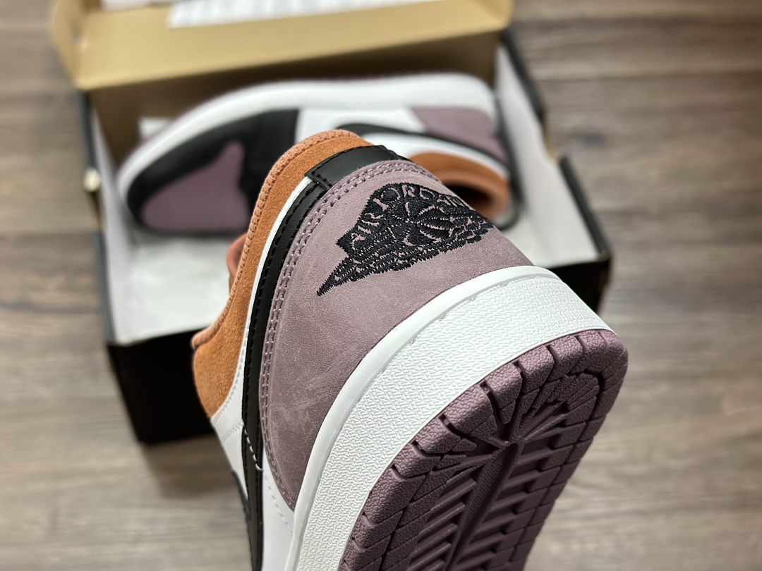 240 Air Jordan 1 Low AJ1 乔1 低帮休闲板鞋 FB9907-102