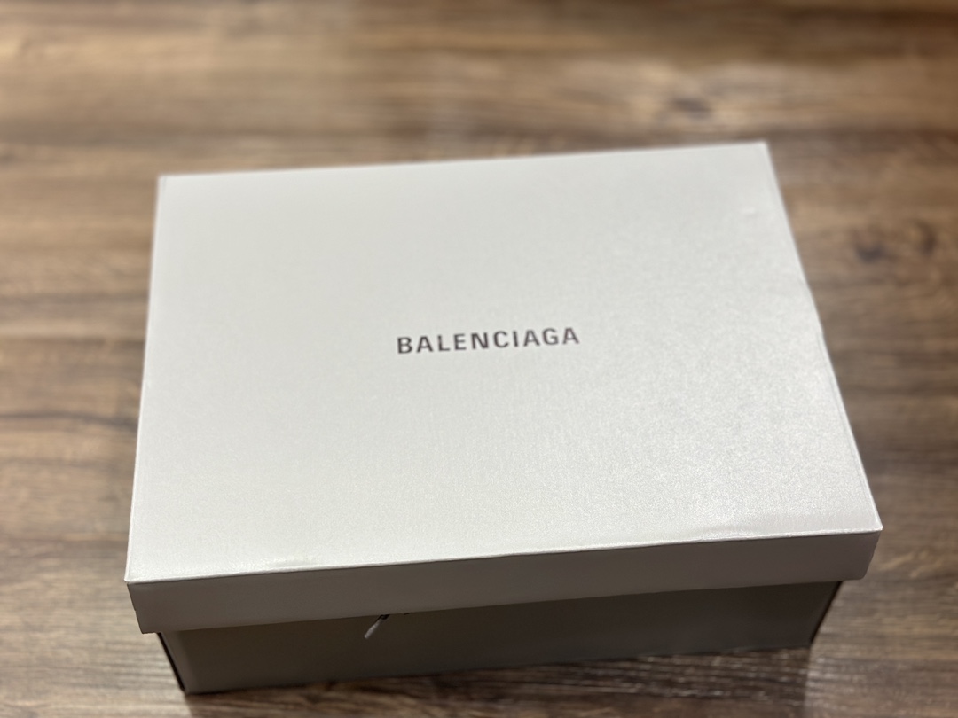 550 巴黎世家/Balenciaga 巴黎世家Runner运动鞋 灰黄蓝 772774 W3RXP 0653