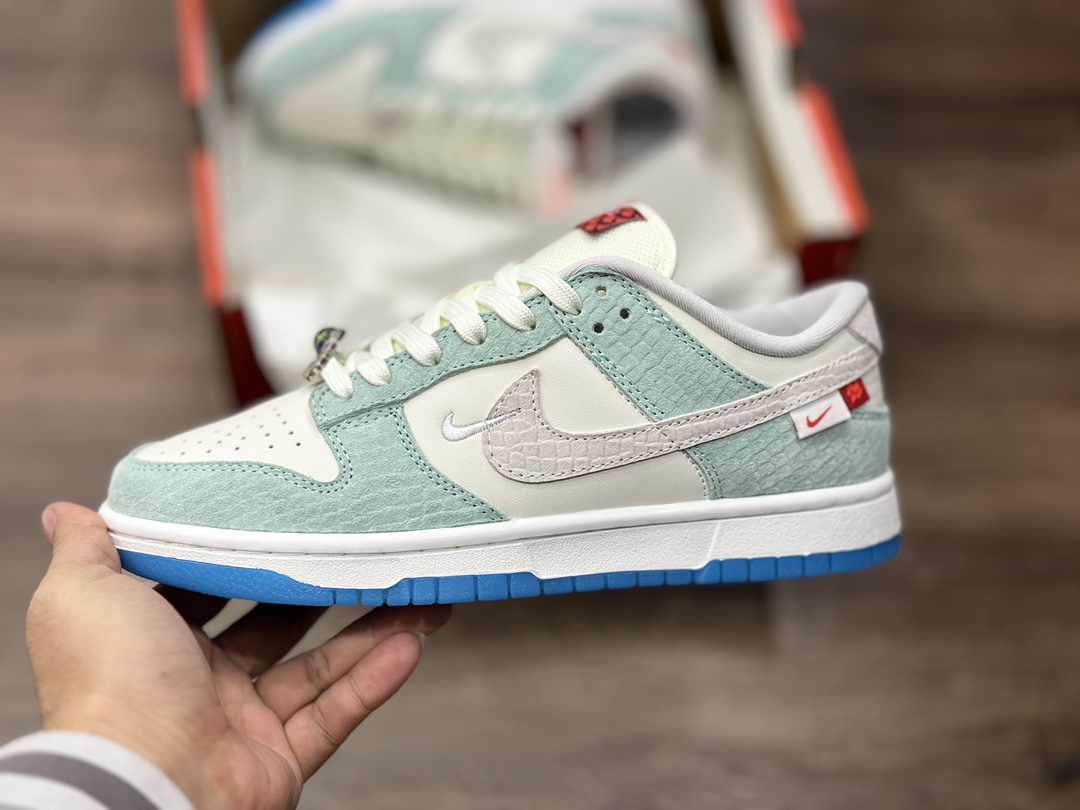 220 NIKE SB Dunk Low 白绿蓝底 低帮休闲运动鞋 FZ5065-111