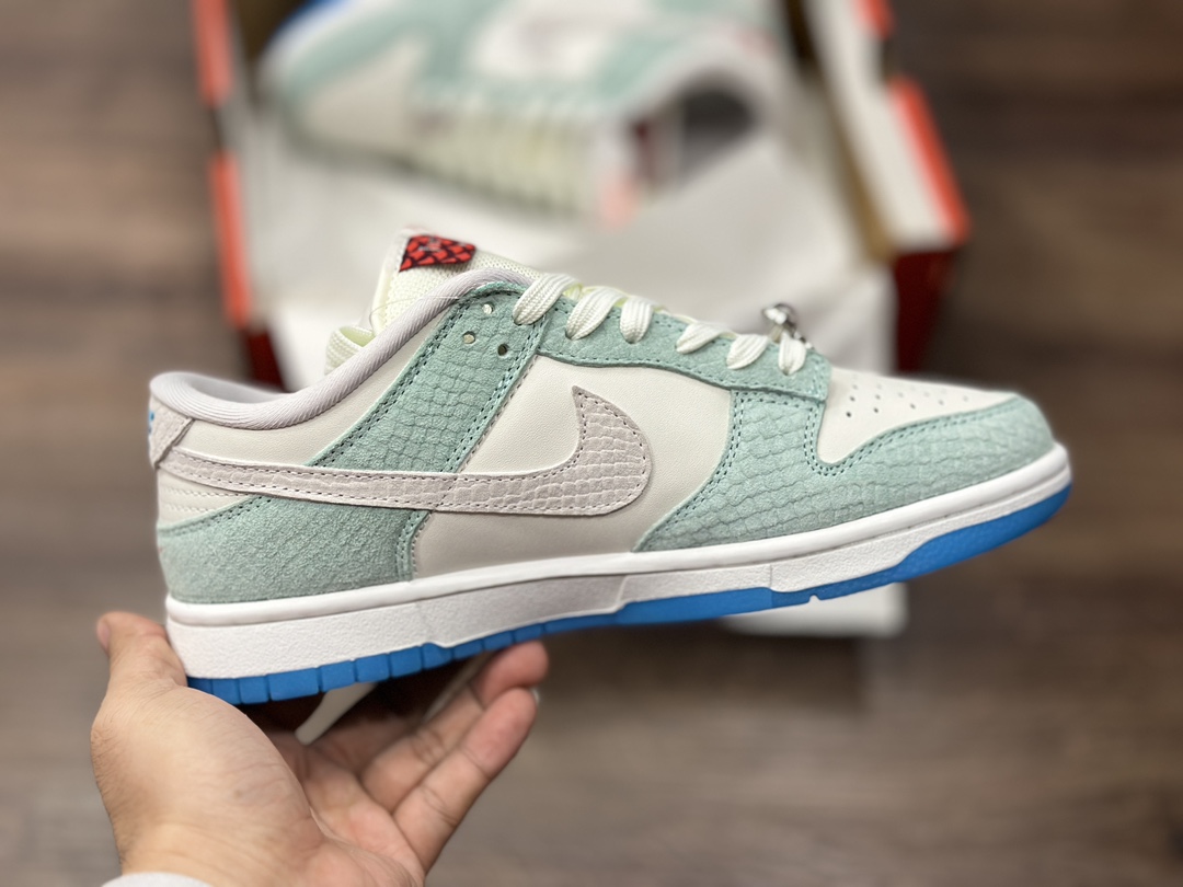 220 NIKE SB Dunk Low 白绿蓝底 低帮休闲运动鞋 FZ5065-111