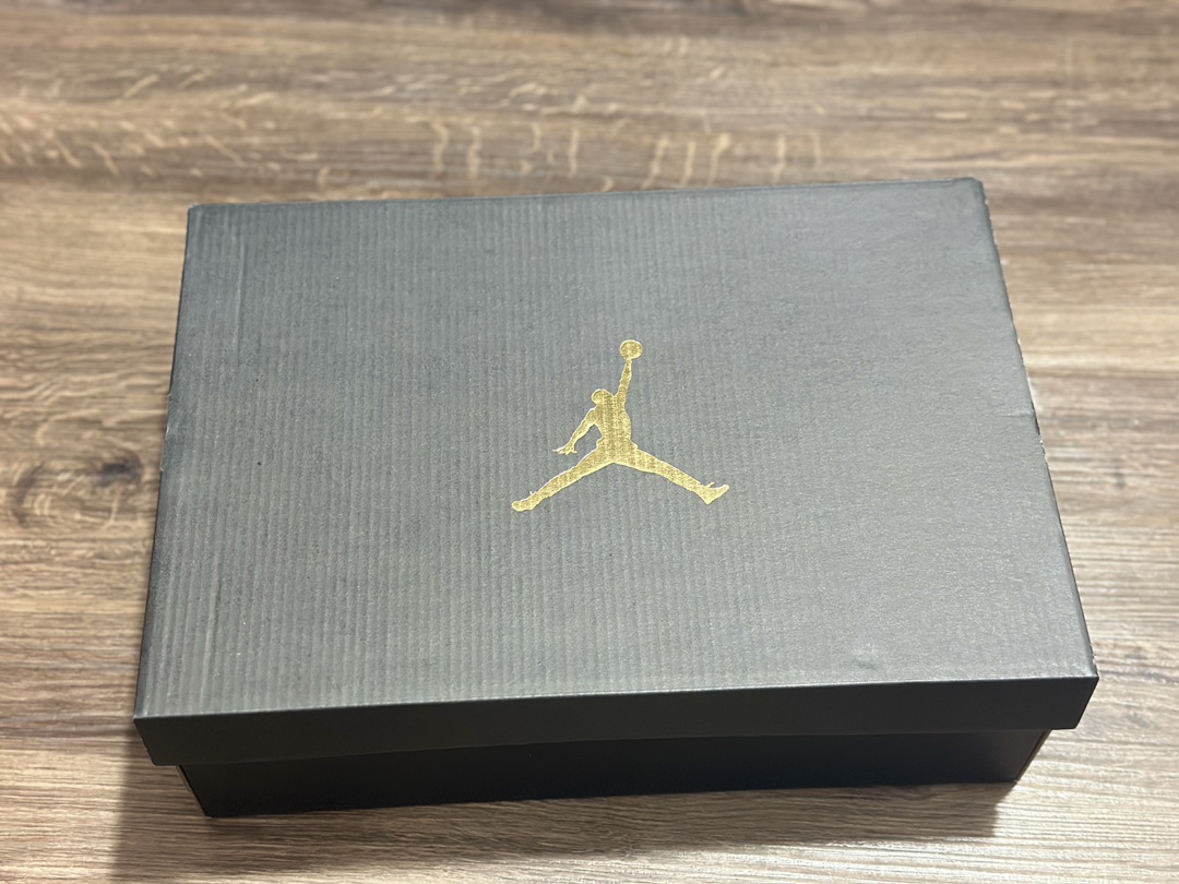 260 Air Jordan Legacy 312 low 龙年限定低帮篮球鞋 HF0745-131