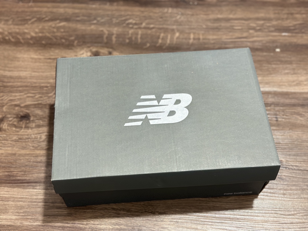 240  New Balance 新百伦 纯白 U9060NRJ 复古休闲慢跑鞋