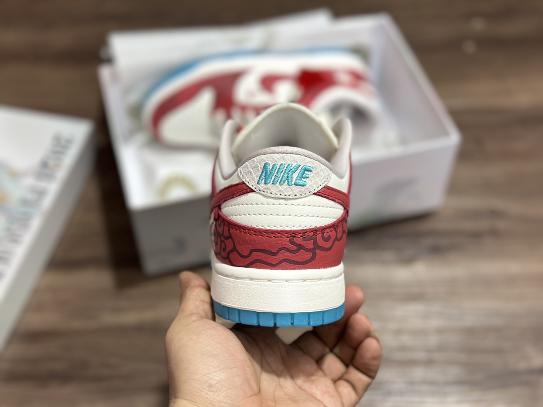 240 Nike Dunk SB Low 龙年限定 祥云 白红蓝低帮运动鞋 FZ5065-112