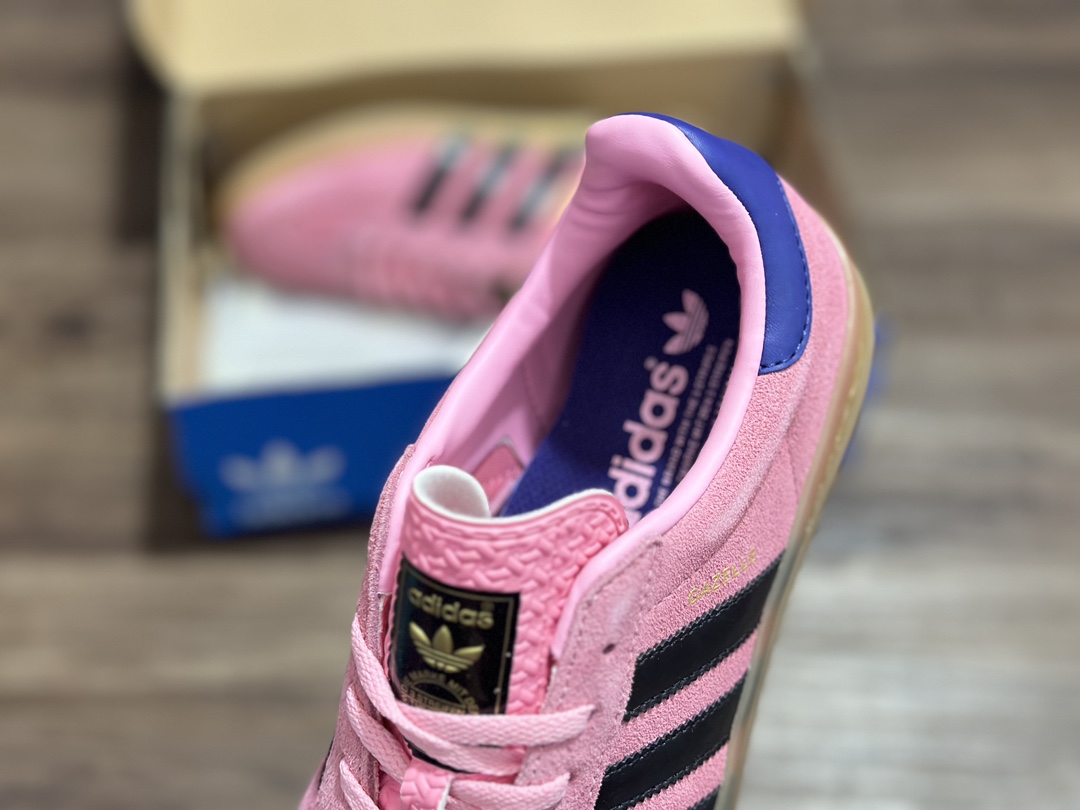 160  Adidas Gazelle Indoor Trainers 羚羊内训系列低帮板鞋“翻毛树莓粉白焦糖底”  IE7002