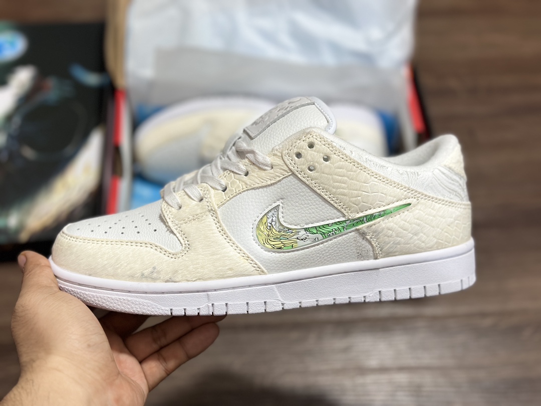 320 Nike SB Dunk Low 龙年限定 小白龙 DV0831-101