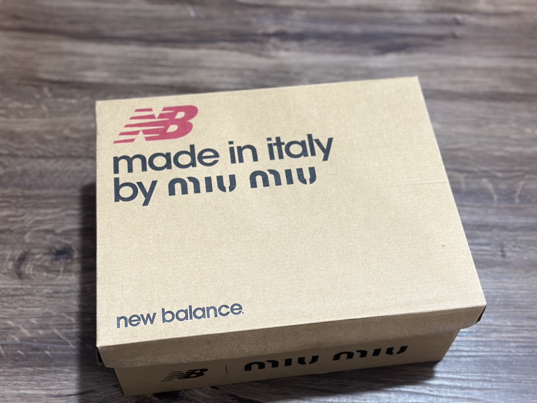 260 缪缪MiuMiu x NB新百伦New Balance 530 SL系列低帮慢跑鞋“联名翻毛卡其鞋带” 杏牛猄 5E165E_Z5O_F0379_F_D005