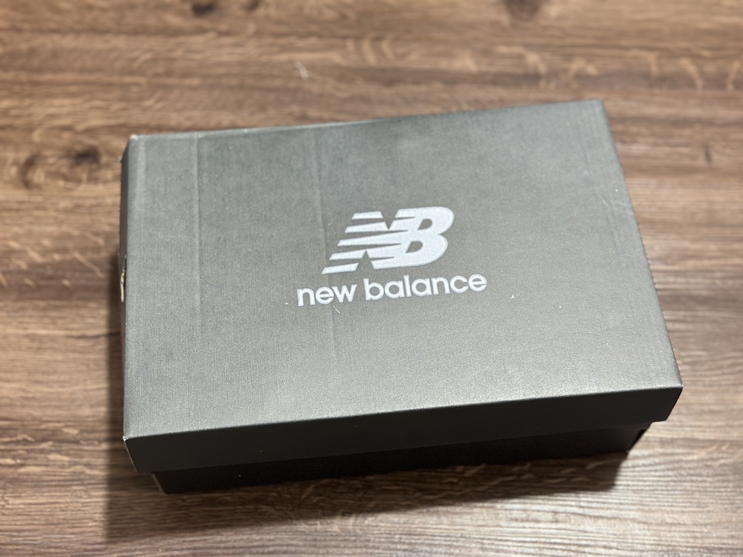 240 New Balance 新百伦 纯白 U9060ESC 复古休闲慢跑鞋