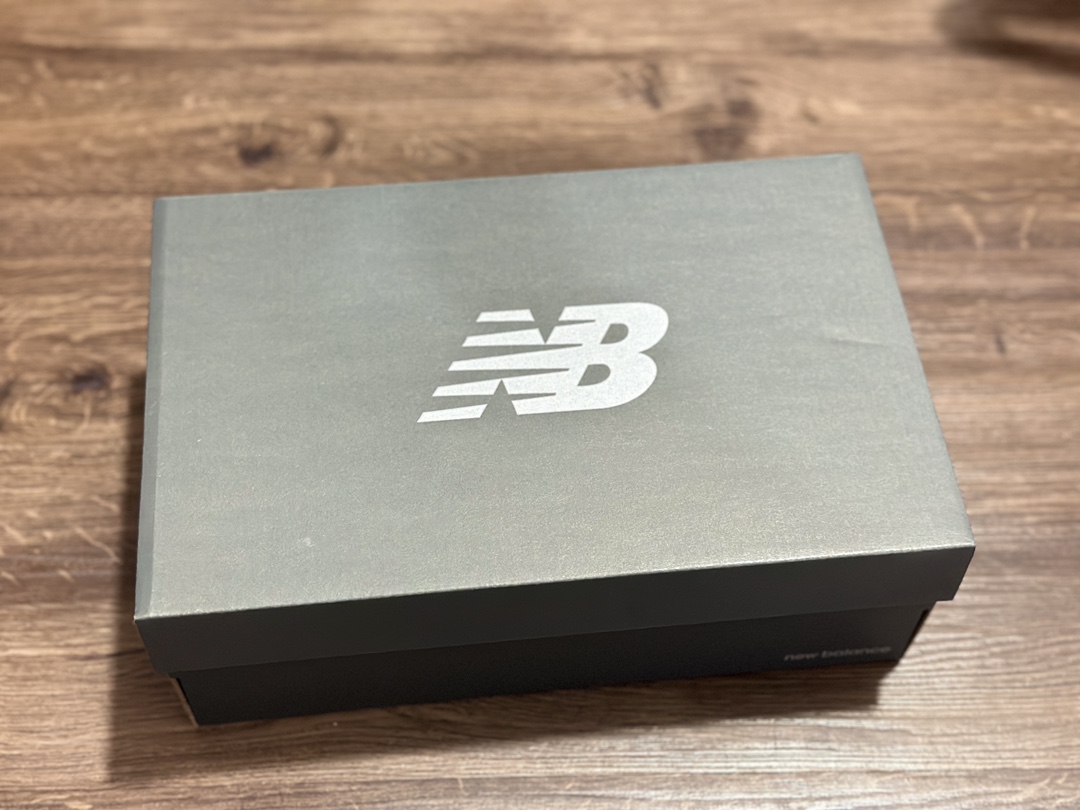 220 New Balance 1906系列复古老爹风休闲运动慢跑鞋 M1906NB