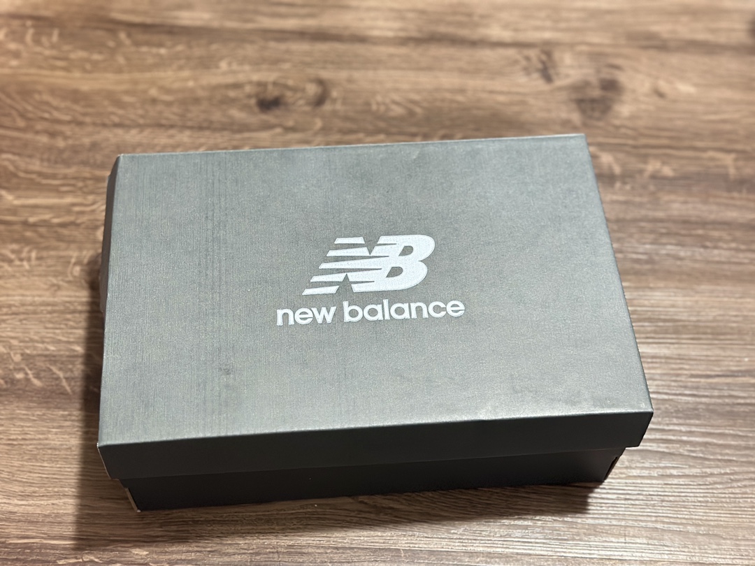 240 New Balance 新百伦 纯白 U9060JGO复古休闲慢跑鞋