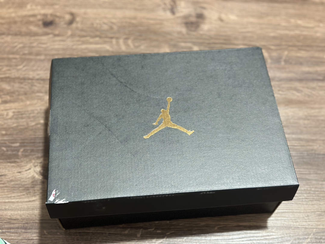 240 Air Jordan 1 Low AJ1 黑白薄荷绿 低帮休闲板鞋 553558-131