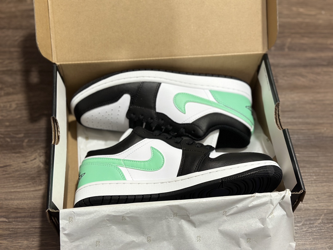 240 Air Jordan 1 Low AJ1 黑白薄荷绿 低帮休闲板鞋 553558-131