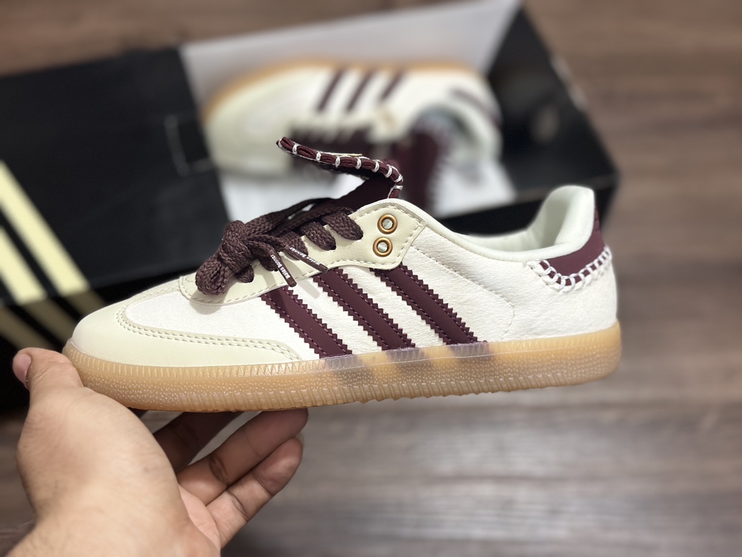 180 阿迪达斯Adidas originals Gazelle Indoor 黑马毛德训低帮复古轻便休闲板鞋 IE0586