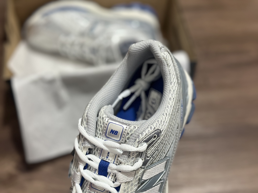 220 New Balance 1906系列复古老爹风休闲运动慢跑鞋  M1906RQA