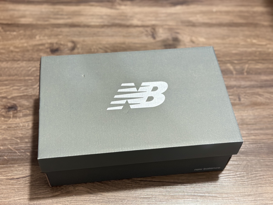 220 New Balance 1906系列复古老爹风休闲运动慢跑鞋  M1906RKC