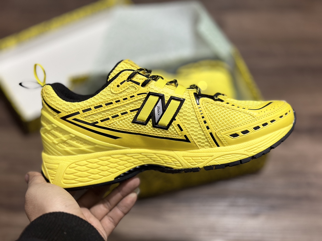 220 New Balance 1906系列复古老爹风休闲运动慢跑鞋  M1906RGA