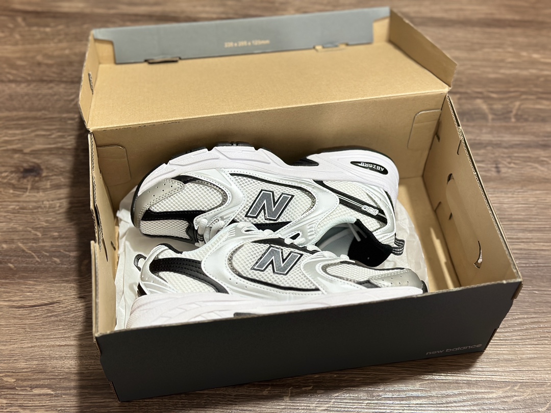 180 New Balance 新百伦 MR530LB 复古休闲慢跑鞋  MR530LB