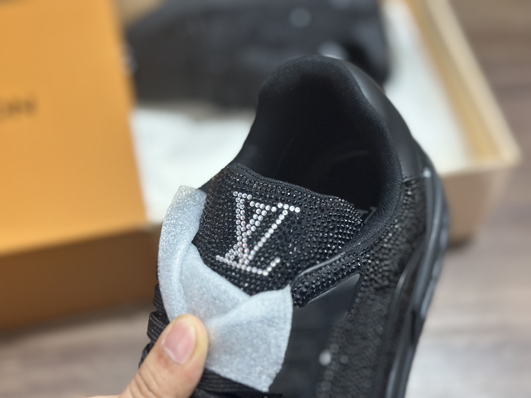 550 广东原装 2023 驴家最新款 LV 板鞋 黑钻石 全新LV路易威登 Sneaker 低帮复古百搭休闲运动文化滑板板鞋