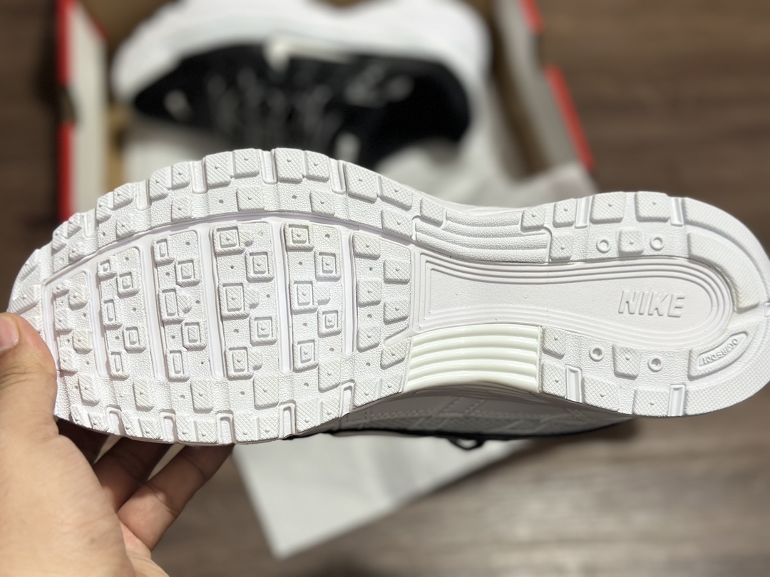 Nike Initiator Running P-6000 Black and White INS Super Hot Retro Daddy Running Shoes BV1021-003